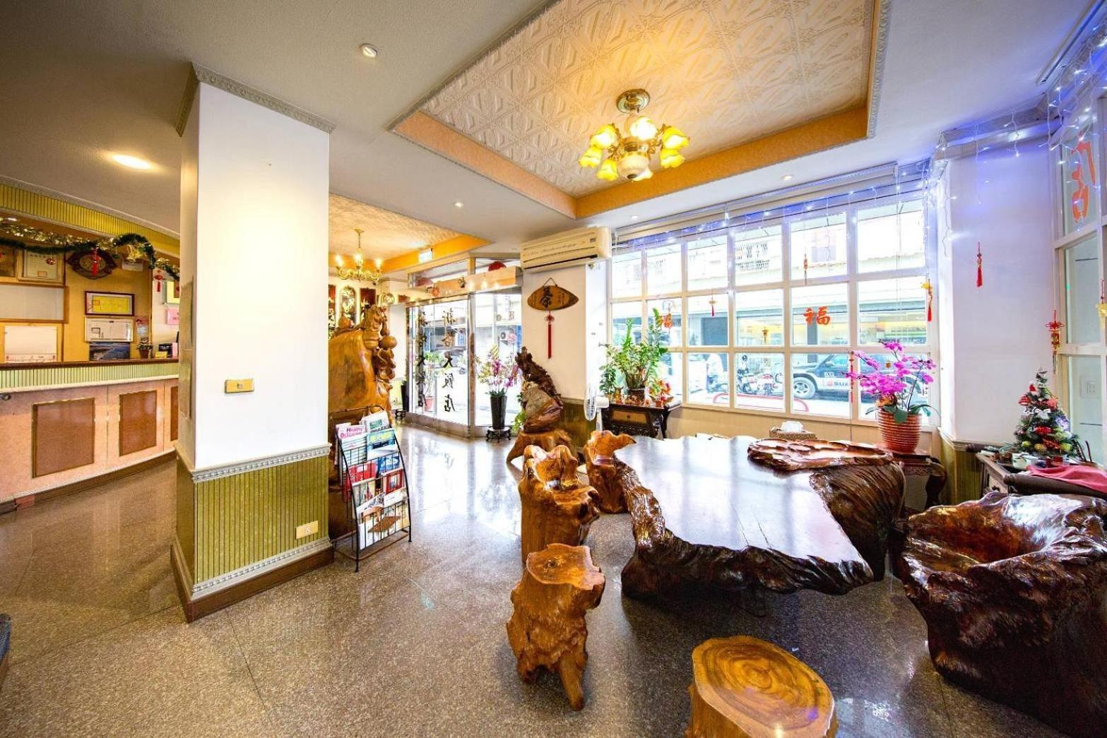 Shinge Hotel Хуалянь Экстерьер фото